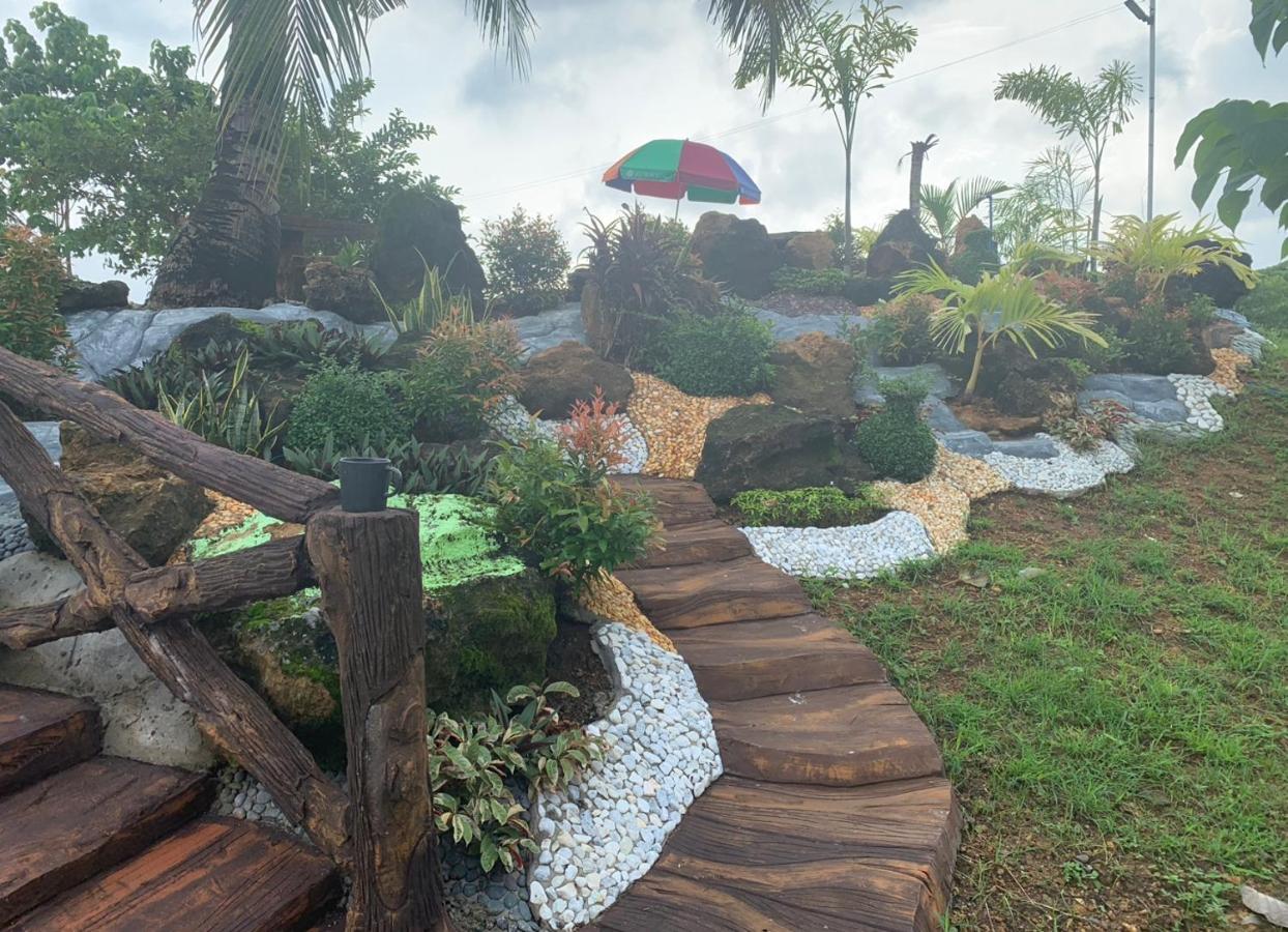 Michaels Homestay - Farm Villa Nr Patar Beach & Bolinao Falls Exteriör bild
