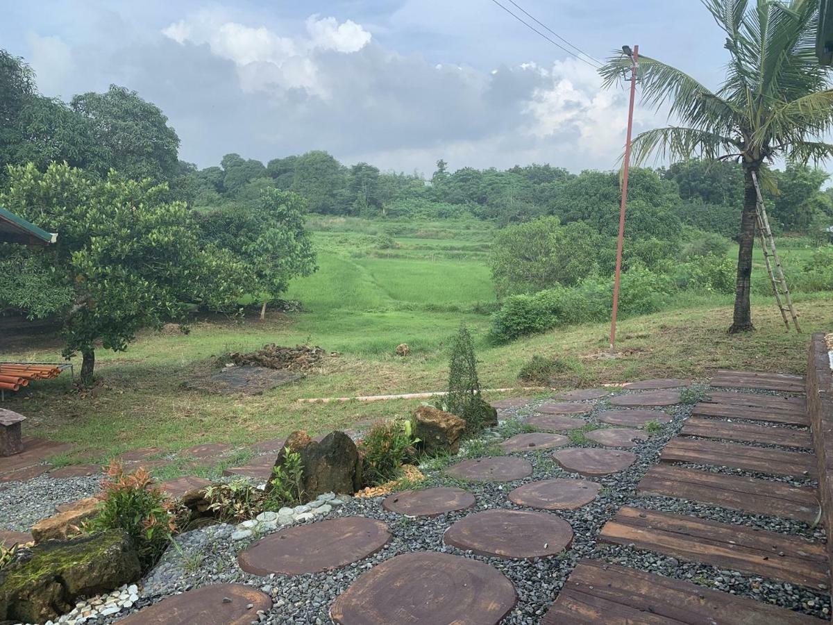 Michaels Homestay - Farm Villa Nr Patar Beach & Bolinao Falls Exteriör bild