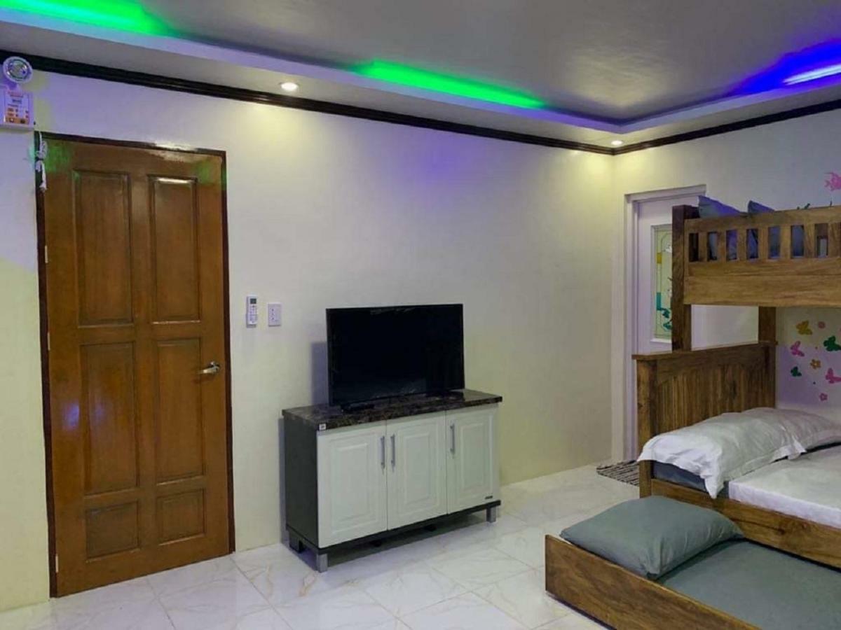 Michaels Homestay - Farm Villa Nr Patar Beach & Bolinao Falls Exteriör bild